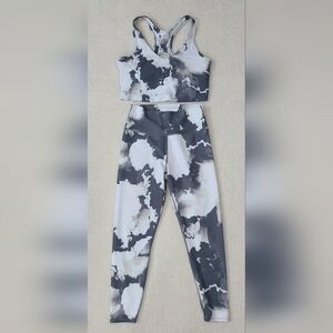 NWOT Sage Collective Cloud Dye Black/gray Workout Set Top L Bottoms M